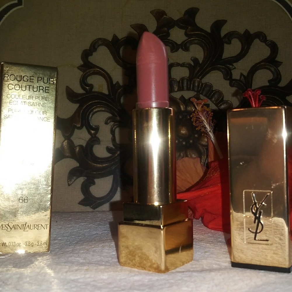 YSL LIPSTICK - Picture 2 of 3